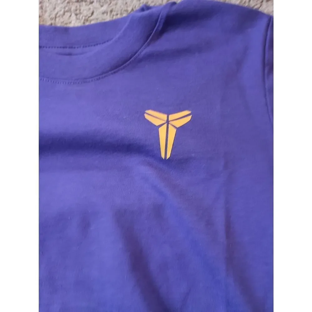 Nike Kobe Short Sleeve Boys Youth T-shirt Purple/Gold Size 5 BRAND NEW WITH TAGS